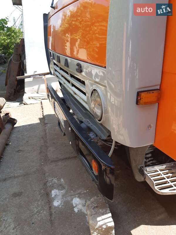 Самосвал КамАЗ 55111 1991 в Окнах