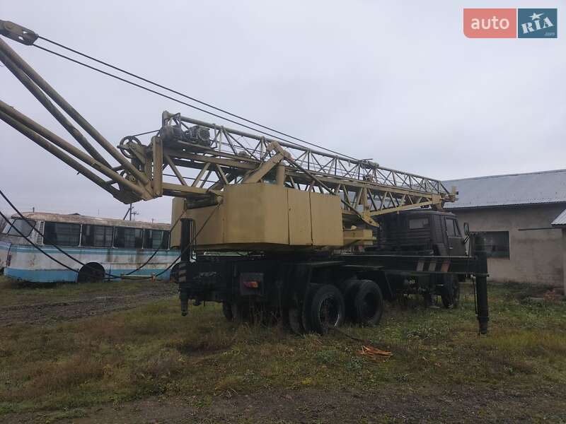 Евакуатор КамАЗ КС 1990 в Дунаївцях