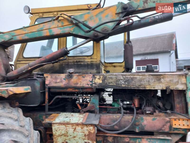 Екскаватор навантажувач Карпатець 1560-С 1991 в Запоріжжі