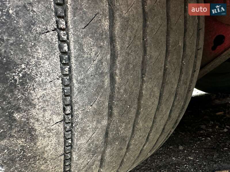 Тентованный борт (штора) - полуприцеп Kassbohrer Maxima 2012 в Луцке