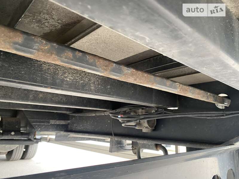 Тентований борт (штора) - напівпричіп Kassbohrer Md 2012 в Хмельницькому