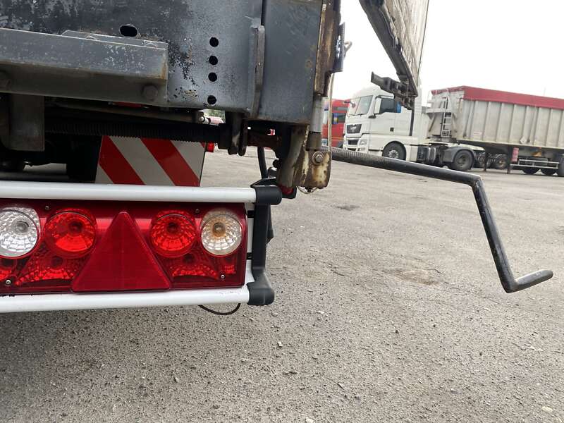 Тентований борт (штора) - напівпричіп Kassbohrer Md 2012 в Хмельницькому