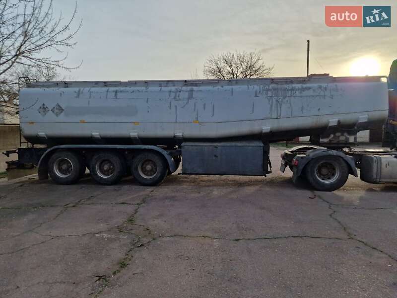 Цистерна Kassbohrer STB 1986 в Апостолово фото 3 Цистерна Kassbohrer STB 1986 в Апостолово