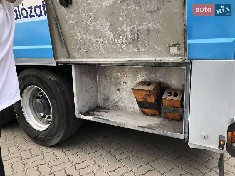 Цистерна полуприцеп Kassbohrer STB 1999 в Калуше