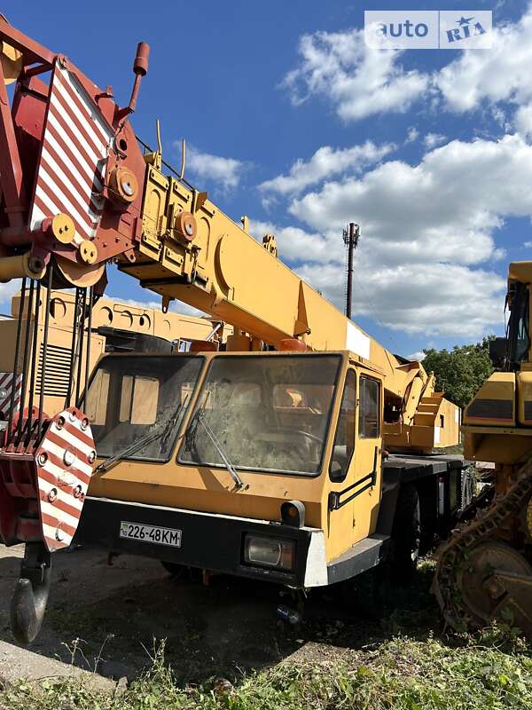 Автокран Kato NK 2010 в Києві