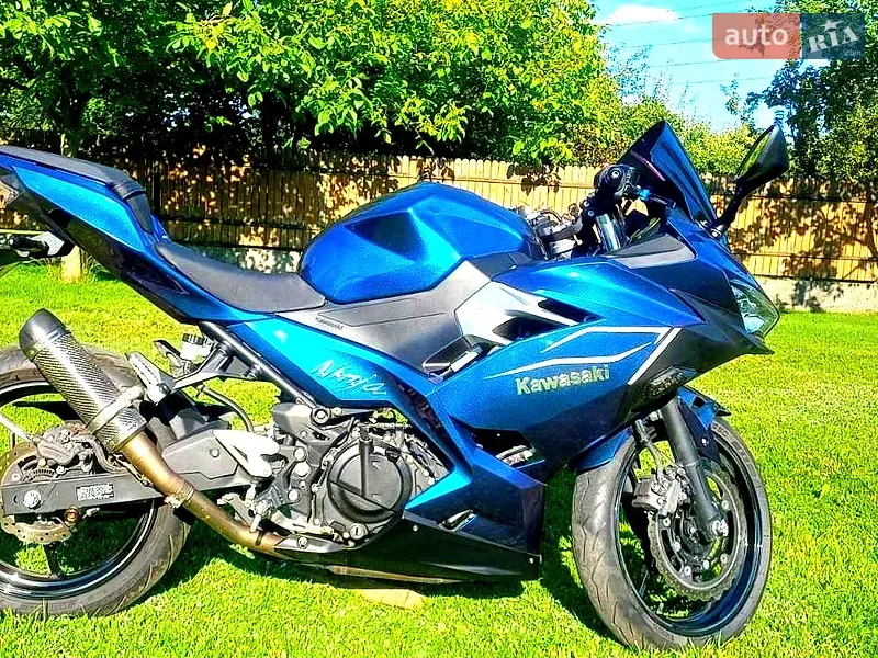 Kawasaki 400 2022