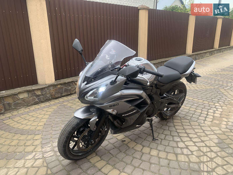 Kawasaki 650 2014