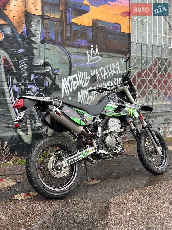 Мотоцикл Супермото (Motard) Kawasaki D-Tracker 2006 в Киеве