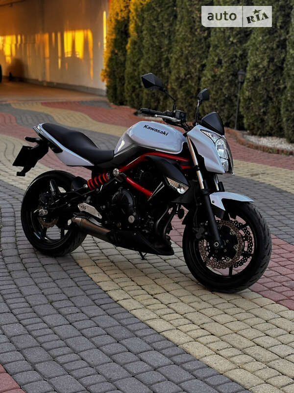 Мотоцикл Без обтікачів (Naked bike) Kawasaki ER-4N 2014 в 