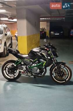 Мотоцикл Без обтікачів (Naked bike) Kawasaki ER 650 2017 в 