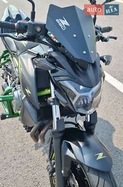 Мотоцикл Без обтікачів (Naked bike) Kawasaki ER 650 2017 в 