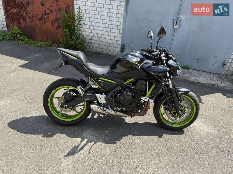Мотоцикл Без обтекателей (Naked bike) Kawasaki ER 650 2021 в 