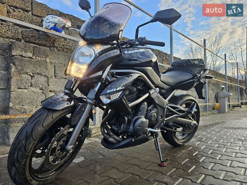 Мотоцикл Спорт-туризм Kawasaki ER-6N 2011 в 