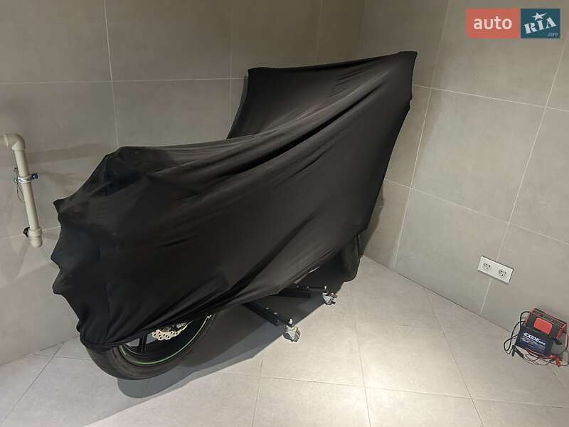 Мотоцикл Без обтекателей (Naked bike) Kawasaki ER-6N 2015 в Харькове