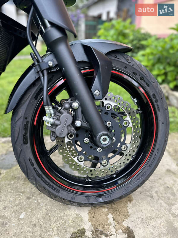 Спортбайк Kawasaki ER-6N 2016 в Ивано-Франковске