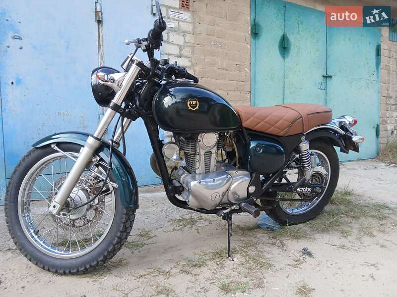 Мотоцикл Классик Kawasaki Estrella 2003 в Вараше
