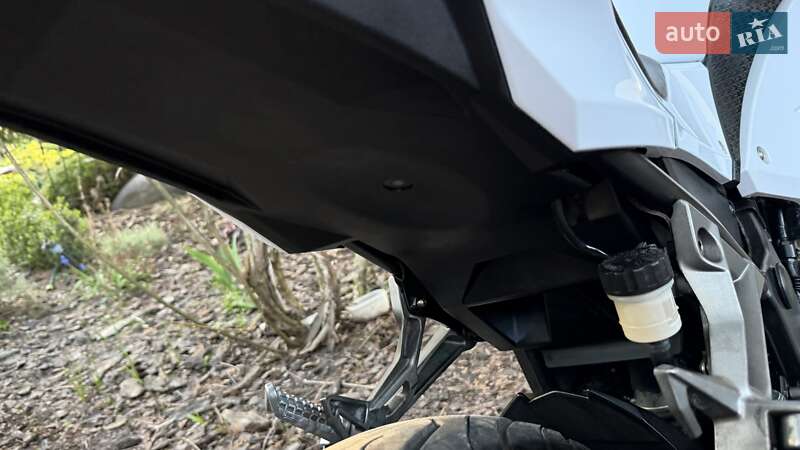 Мотоцикл Спорт-туризм Kawasaki EX 250 2013 в Киеве