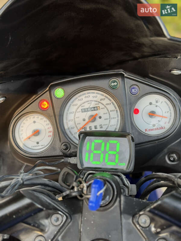 Спортбайк Kawasaki EX 250 2010 в Тернополі