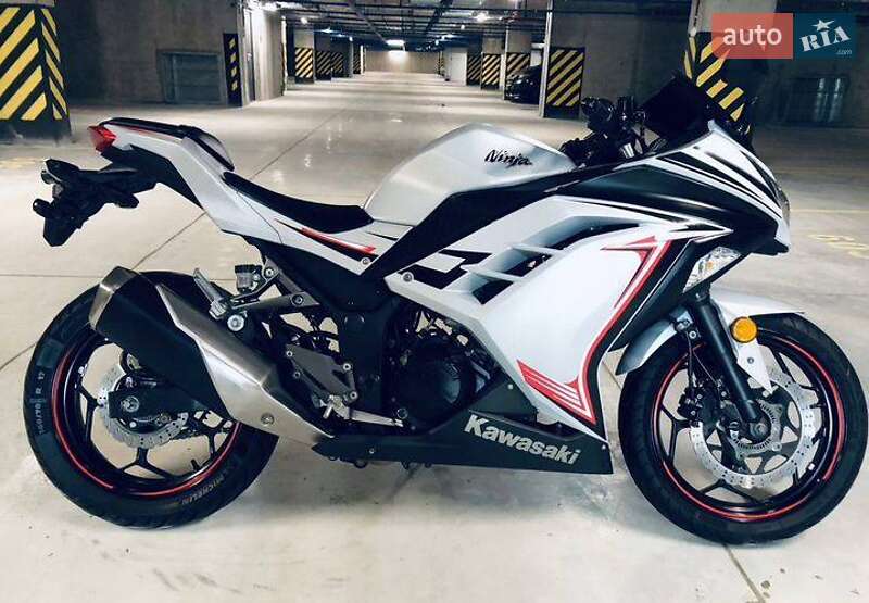 Спортбайк Kawasaki EX 300 2015 в Киеве