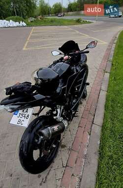 Мотоцикл Спорт-туризм Kawasaki EX 300 2013 в 