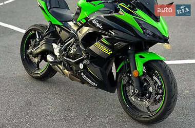 Мотоцикл Спорт-туризм Kawasaki EX 650 2017 в 