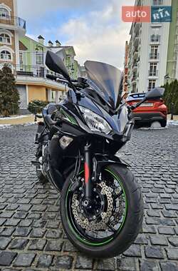 Мотоцикл Спорт-туризм Kawasaki EX 650 2018 в 