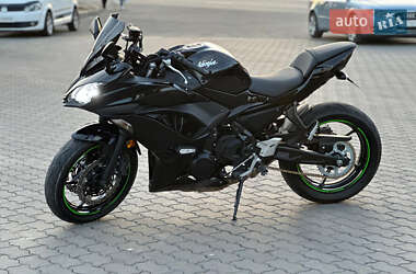 Мотоцикл Багатоцільовий (All-round) Kawasaki EX 650 2018 в 