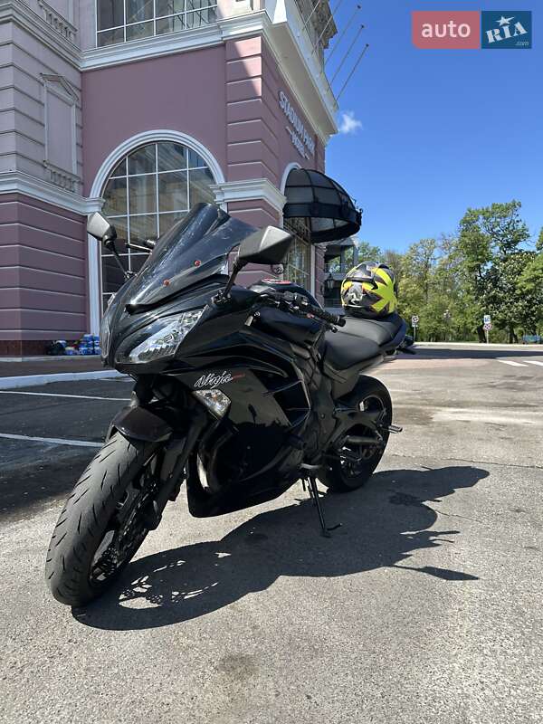 Kawasaki EX 650 2012