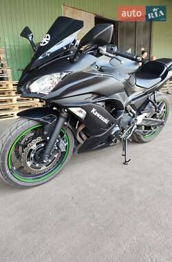 Мотоцикл Спорт-туризм Kawasaki EX 650 2018 в 