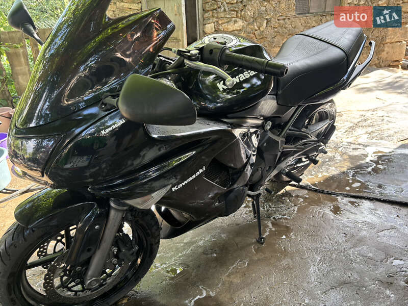 Мотоцикл Спорт-туризм Kawasaki EX 650 2009 в Кривому Розі