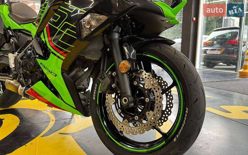 Мотоцикл Спорт-туризм Kawasaki EX 650 2020 в Чернівцях фото 11 Мотоцикл Спорт-туризм Kawasaki EX 650 2020 в Чернівцях