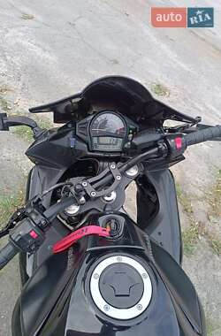 Мотоцикл Спорт-туризм Kawasaki EX 650 2012 в 