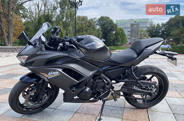 Спортбайк Kawasaki EX 650 2022 в Киеве