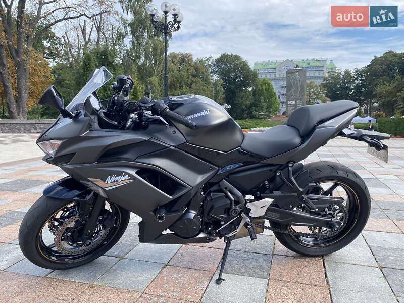 Спортбайк Kawasaki EX 650 2022 в Києві фото 3 Спортбайк Kawasaki EX 650 2022 в Києві