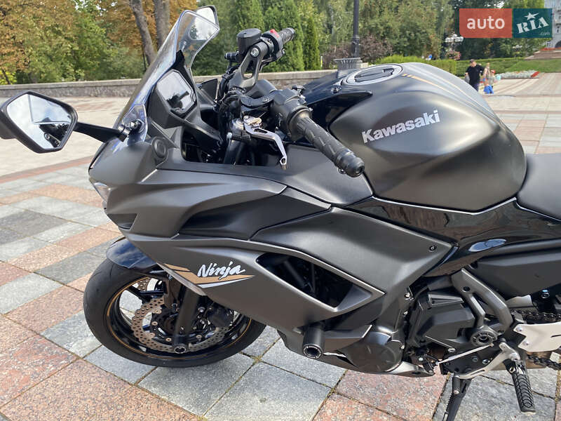 Спортбайк Kawasaki EX 650 2022 в Києві фото 6 Спортбайк Kawasaki EX 650 2022 в Києві