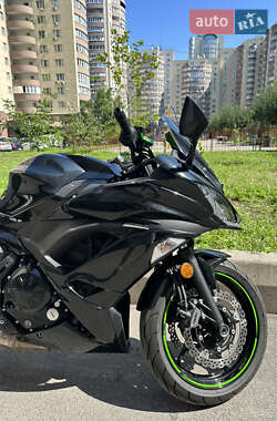 Спортбайк Kawasaki EX 650 2018 в 