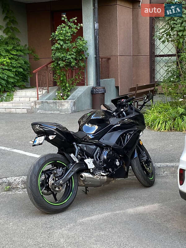 Спортбайк Kawasaki EX 650 2018 в Києві фото 15 Спортбайк Kawasaki EX 650 2018 в Києві
