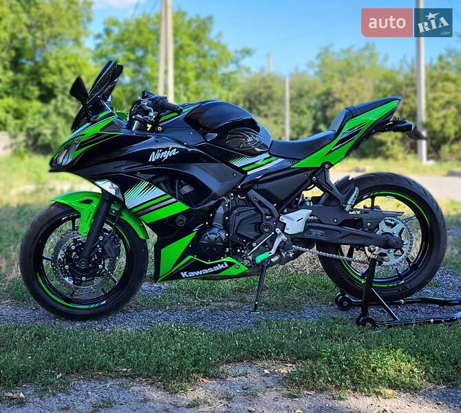 Kawasaki EX 650 2017 Kawasaki EX 650 2017