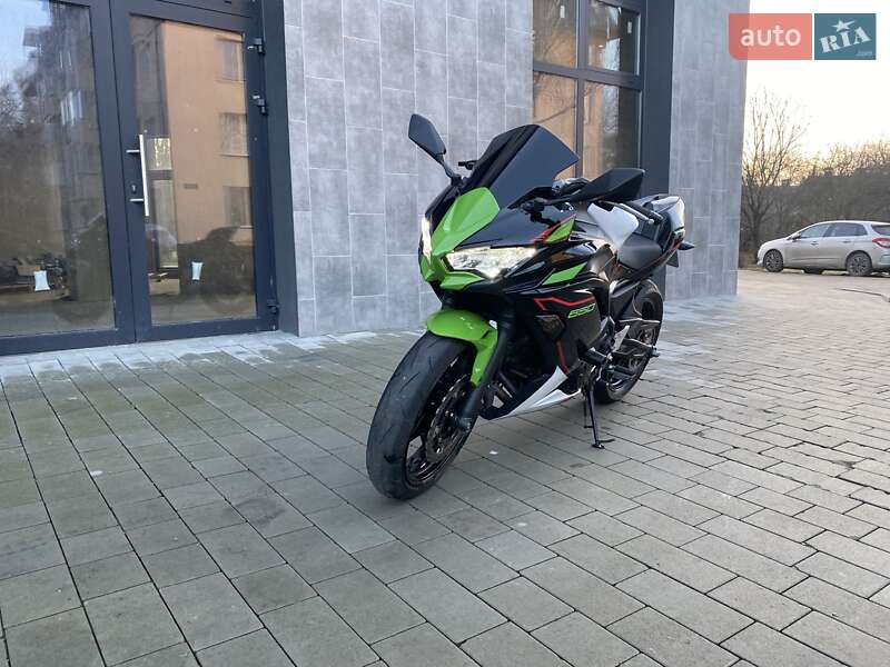 Спортбайк Kawasaki EX 650 2022 в Львові