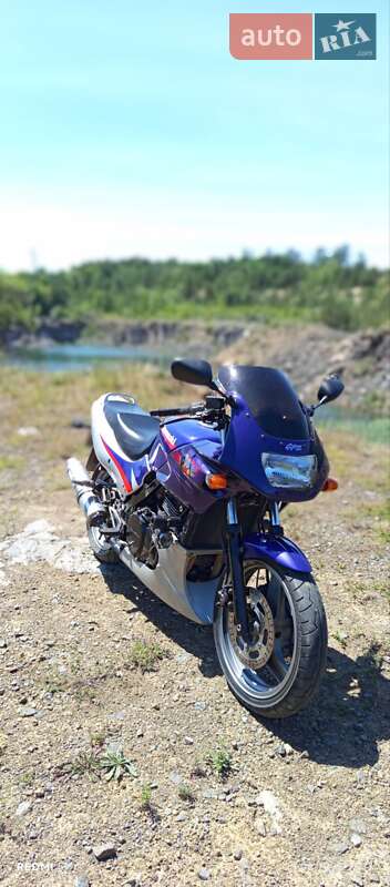 Мотоцикл Спорт-туризм Kawasaki GPZ 1997 в Літині