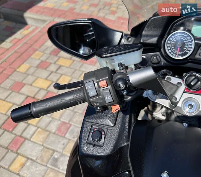 Мотоцикл Спорт-туризм Kawasaki GTR 1400 2014 в Львове