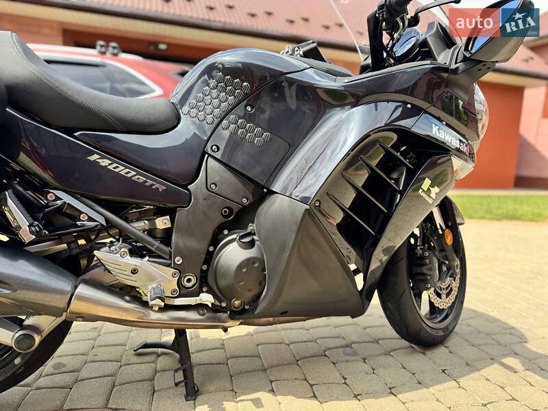 Мотоцикл Спорт-туризм Kawasaki GTR 1400 2015 в Киеве