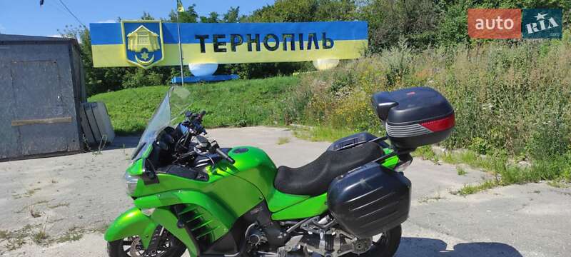 Мотоцикл Спорт-туризм Kawasaki GTR 1400 2011 в Павлограде фото 4 Мотоцикл Спорт-туризм Kawasaki GTR 1400 2011 в Павлограде