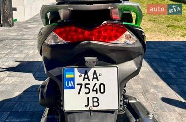 Макси-скутер Kawasaki J 300 2014 в Киеве