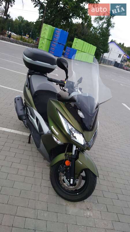 Макси-скутер Kawasaki J 2019 в Умани