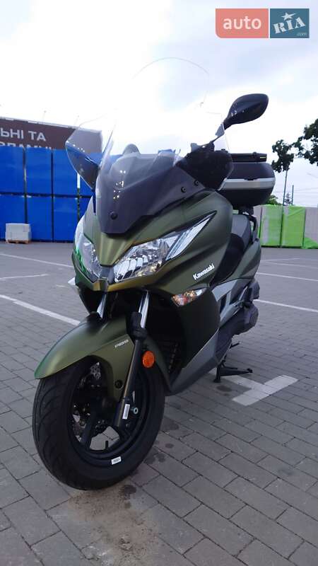 Макси-скутер Kawasaki J 2019 в Умани