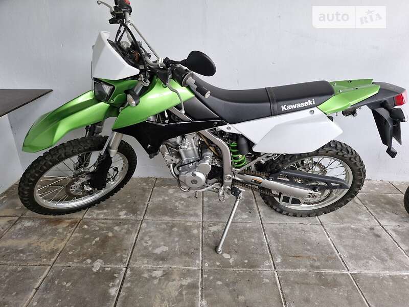 Мотоцикл Кросс Kawasaki KLX 250 2016 в Києві