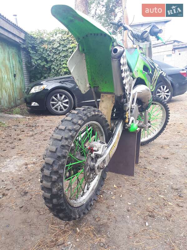 Мотоцикл Кросс Kawasaki KX 2004 в Бучі