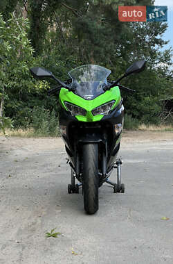 Спортбайк Kawasaki Ninja 250 2018 в 