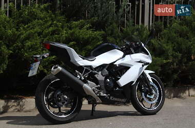 Спортбайк Kawasaki Ninja 250 2015 в 
